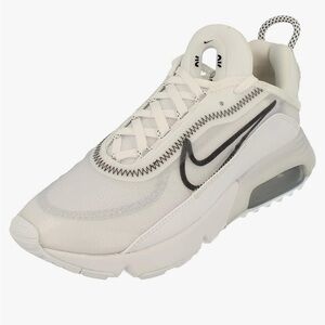 Nike Air Max 2090 white running shoes womens sz9